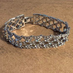 Costume Jewelry Diamond Bracelet